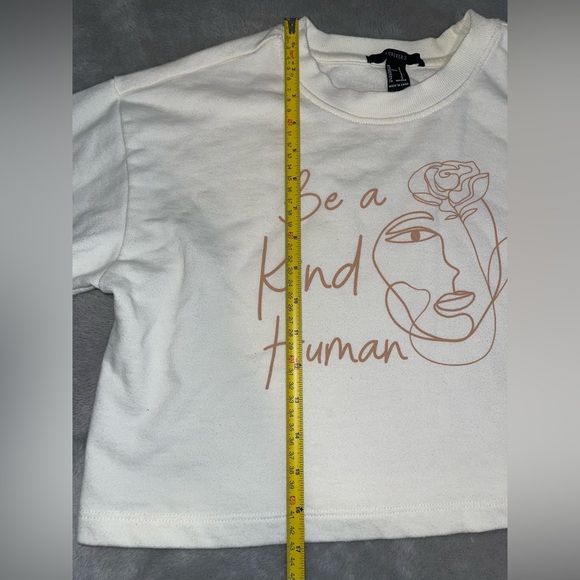 Women's Cropped Graphic Sweatshirt Size Small beige/cream with brown graphics - Picture 6 of 17